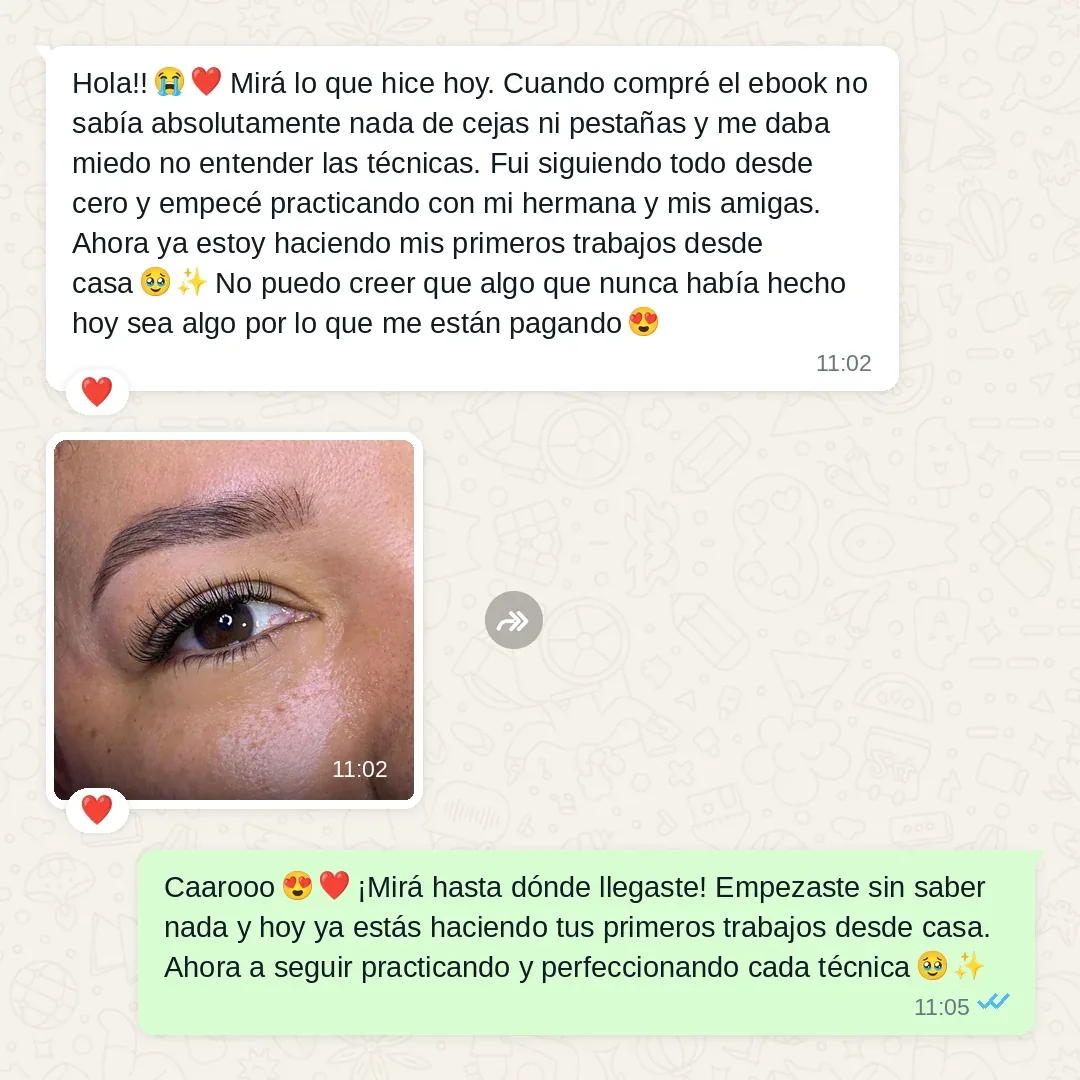 TESTIMONIO: captura real de WhatsApp 8/8 — la que consiguió su primera clienta fija. Cuadrada 1080x1080
